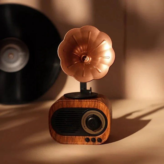 Retro Gramophone Bluetooth Speaker with Rotating Disc